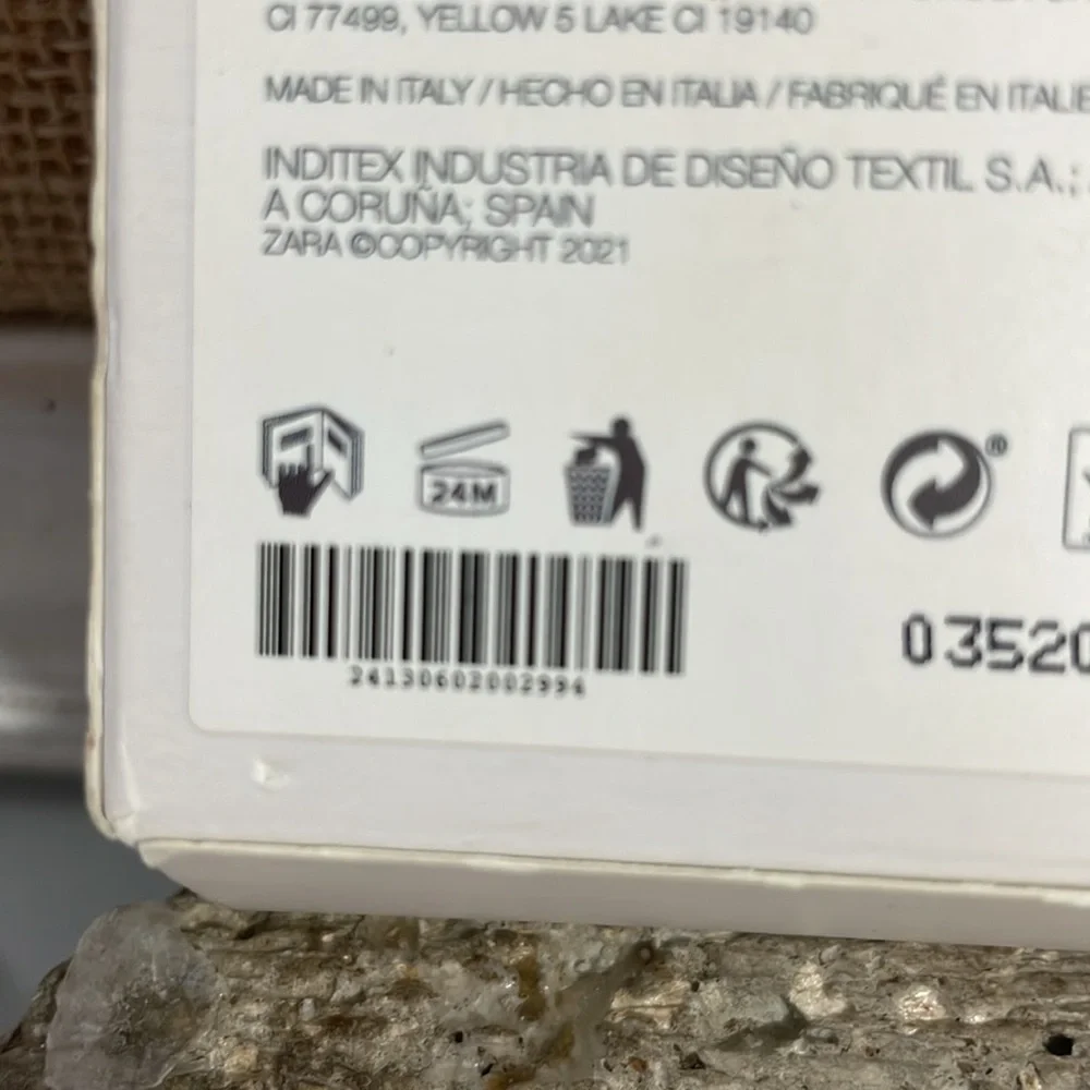 Zara Refillable Eyeshadow Palette in Reign of Green‎
